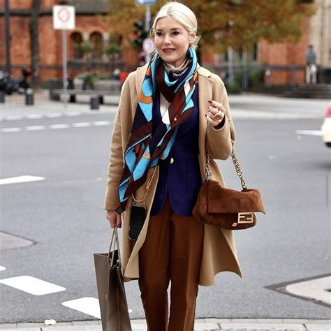 how do you wear your hermes scarf|hermes scarf street style.